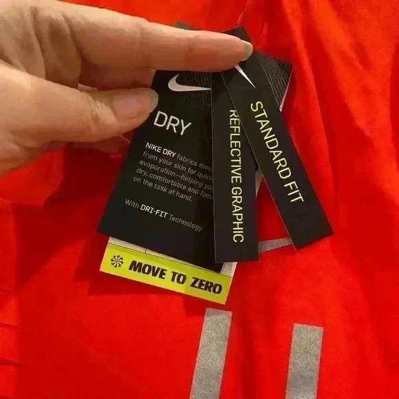 NWT Women's Nike USA City Sleek Short Sleeve Top Sz M - Picture 4 of 6